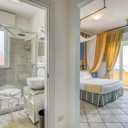 Albatros 4* Varigotti