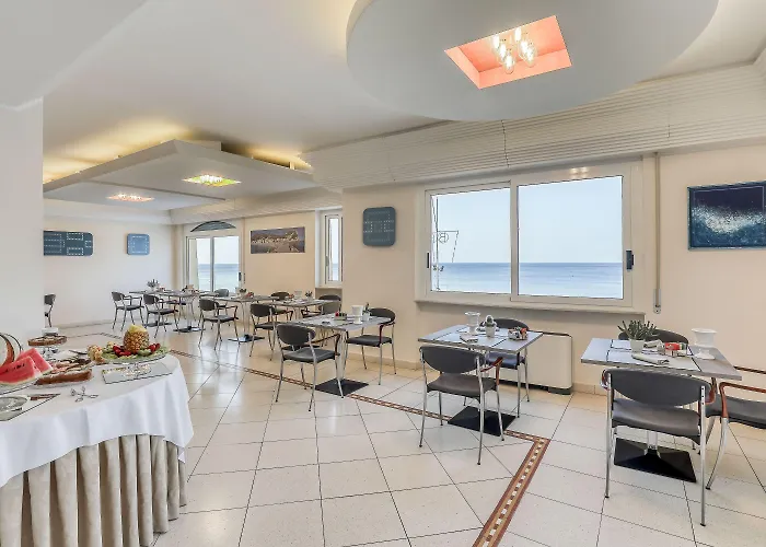 Albatros Otel