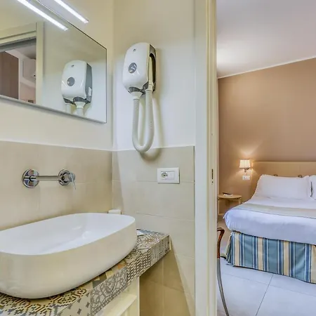 Albatros Hotel 4*